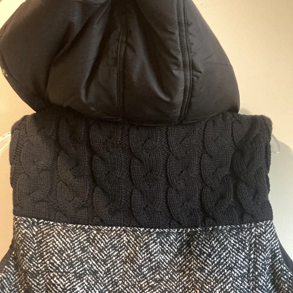 Knit Vest - Picture 6 of 6